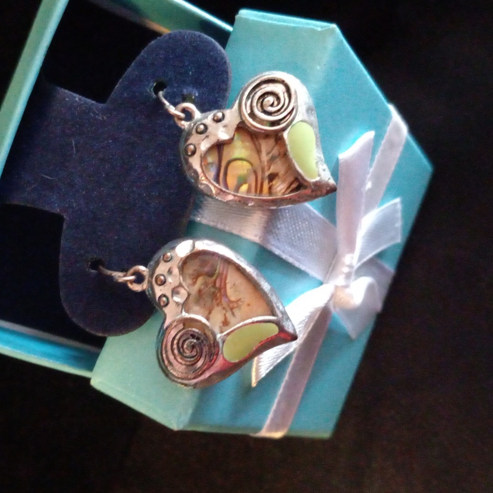 Silver and gold tone heart with abalone shell earrings .nib f55